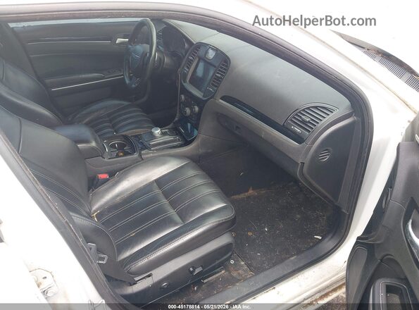 2C3CCABG6KH516273 2019 CHRYSLER 300 White Widok wnętrza z przodu