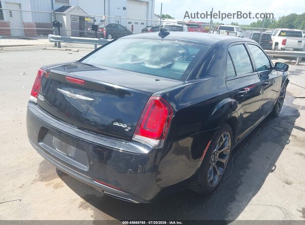 2C3CCABG7JH249613 2018 CHRYSLER 300 Черный Задняя правая четверть