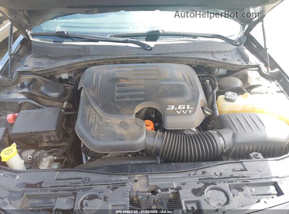 2C3CCABG7JH249613 2018 CHRYSLER 300 Черный Вид сзади