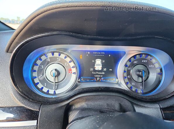 2C3CCABG7KH515827 2019 CHRYSLER 300 Blue ხელსაწყოთა პანელის ხედი
