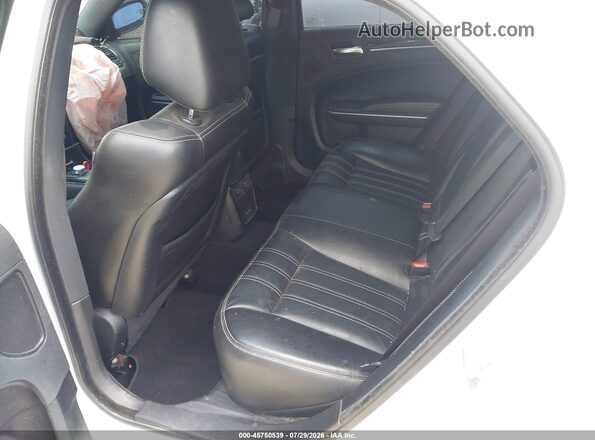2C3CCABG7NH135231 2022 CHRYSLER 300 White Widok naklejki z numerem VIN