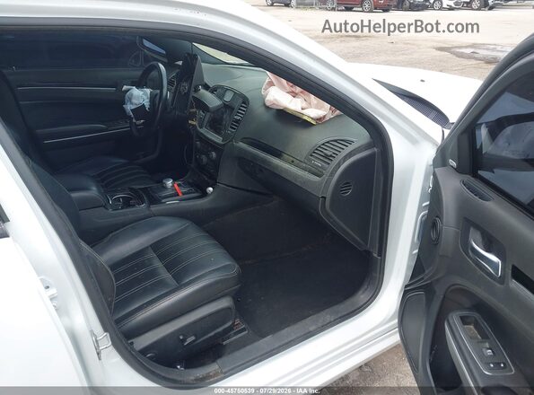 2C3CCABG7NH135231 2022 CHRYSLER 300 White Widok wnętrza z przodu