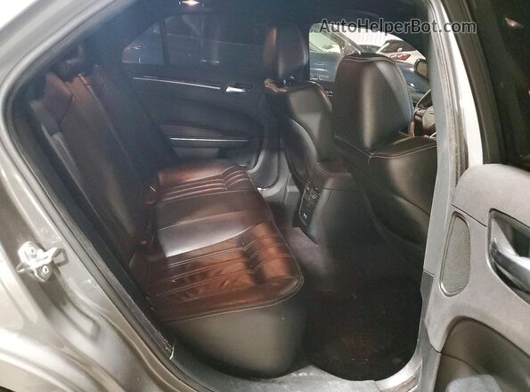 2C3CCABG8HH614424 2017 CHRYSLER 300 Gray Հետևի նստատեղերի տեսք