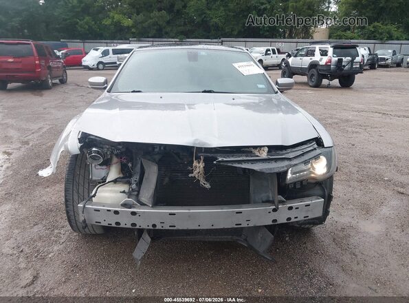 2C3CCABG8JH203823 2018 CHRYSLER 300 Gray უკანა სალონის ხედი