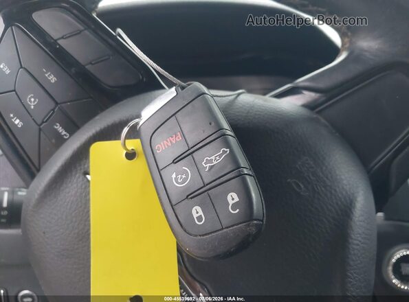 2C3CCABG8JH203823 2018 CHRYSLER 300 Gray წინა პანელის ხედი