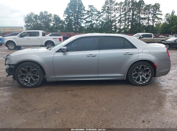 2C3CCABG8JH203823 2018 CHRYSLER 300 Gray 
