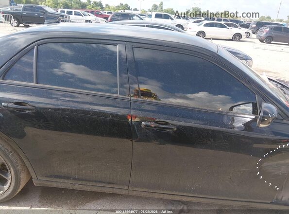 2C3CCABG8MH520182 2021 CHRYSLER 300 Black Вид задньої частини салону