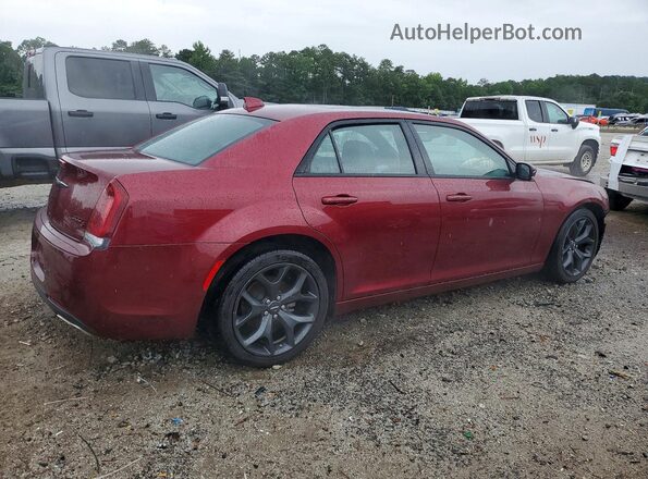 2C3CCABG8PH599793 2023 CHRYSLER 300 Red Задня права чверть
