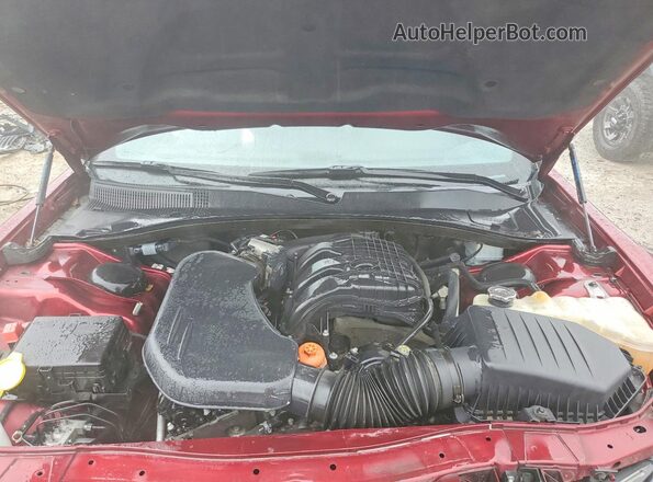 2C3CCABG8PH599793 2023 CHRYSLER 300 Red Вид задньої частини салону