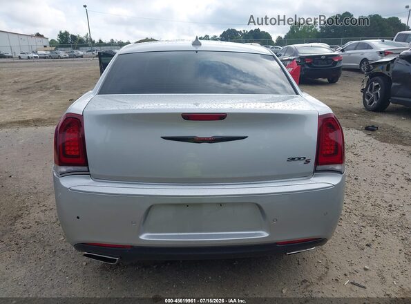2C3CCABG8PH637264 2023 CHRYSLER 300 Серебряный 