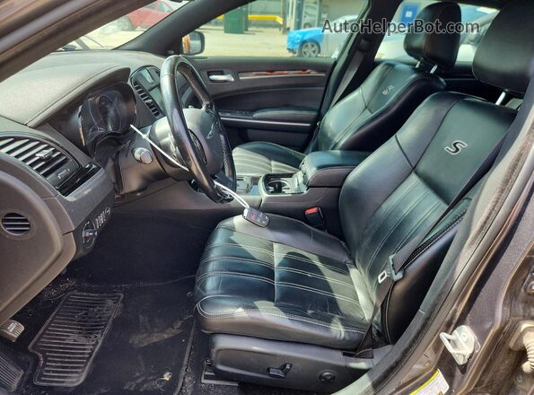 2C3CCABG9KH625925 2019 CHRYSLER 300 Угольный Вид салона спереди