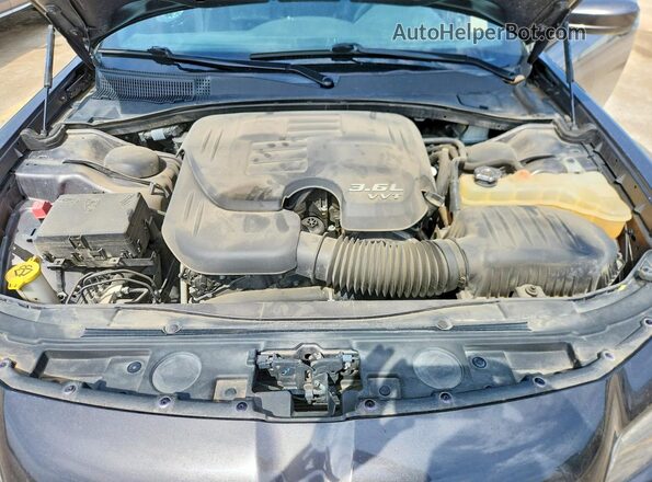 2C3CCABG9KH625925 2019 CHRYSLER 300 Угольный Вид задней части салона