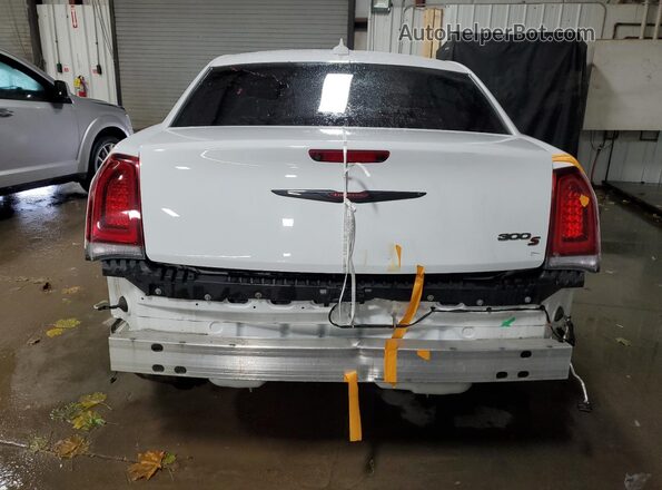2C3CCABG9MH545706 2021 CHRYSLER 300 White Widok z tyłu