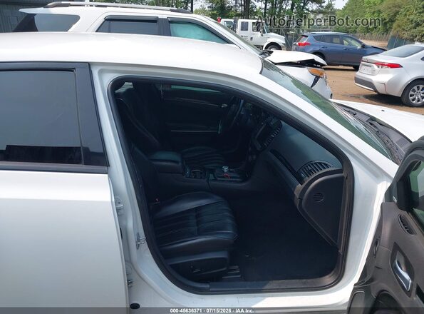 2C3CCABGXKH516129 2019 CHRYSLER 300 White Widok wnętrza z przodu
