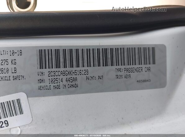 2C3CCABGXKH516129 2019 CHRYSLER 300 White Widok komory silnika
