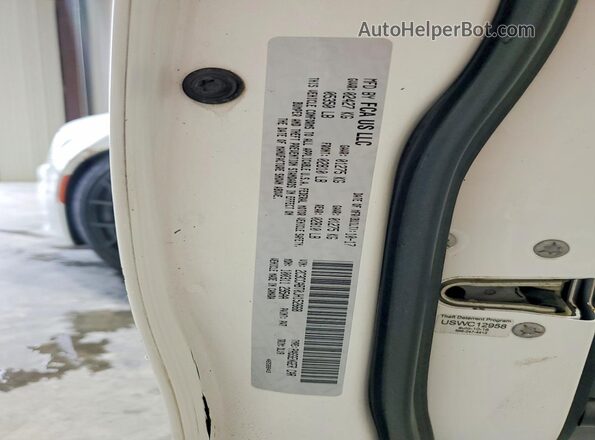 2C3CCABT0JH152668 2018 CHRYSLER 300 Белый Вид наклейки с VIN-кодом