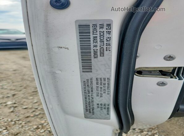 2C3CCABT7LH233833 2020 CHRYSLER 300 Белый Вид подкапотного пространства