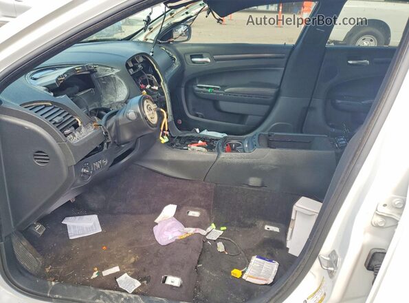 2C3CCABTXGH234111 2016 CHRYSLER 300 White წინა სალონის ხედი