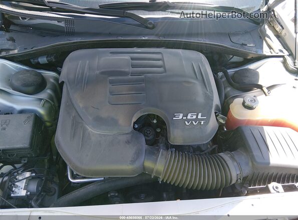 2C3CCADG3PH580968 2023 CHRYSLER 300 Серебряный Вид сзади