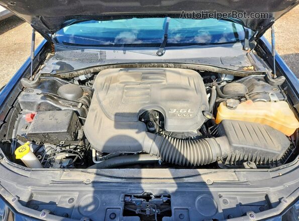 2C3CCADG4NH121204 2022 CHRYSLER 300 Черный Вид задней части салона
