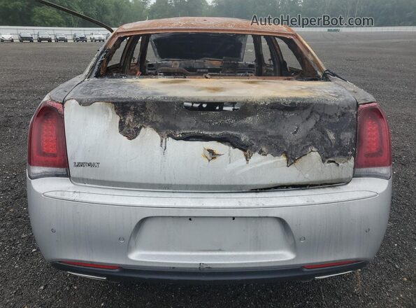 2C3CCADG6PH664993 2023 CHRYSLER 300 Серебряный Вид сзади