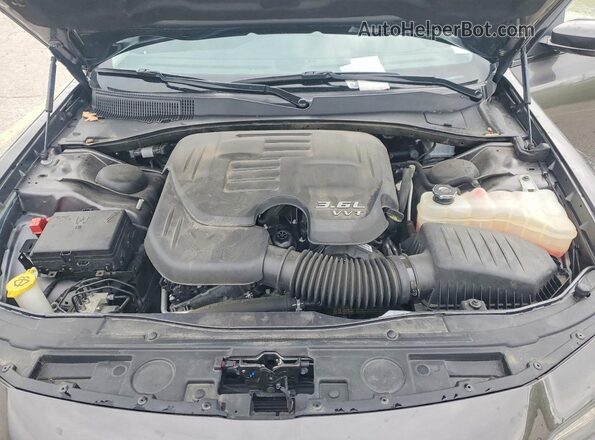2C3CCADG7NH245421 2022 CHRYSLER 300 Black Widok wnętrza z tyłu