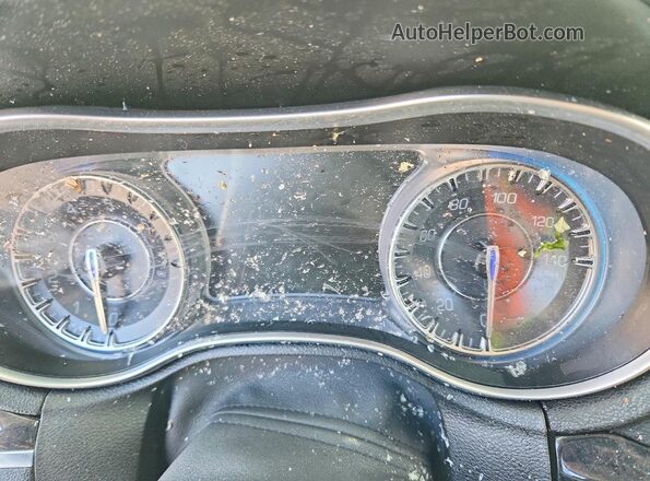 2C3CCADG9NH131128 2022 CHRYSLER 300 White Սարքավորումների վահանակի տեսք