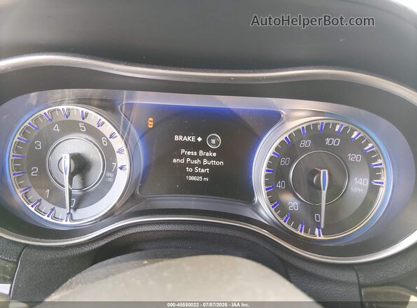 2C3CCAEG0HH551945 2017 CHRYSLER 300 Black Widok tylnych siedzeń