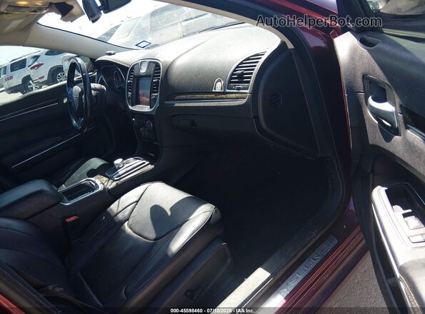 2C3CCAEG0HH559821 2017 CHRYSLER 300 Темно-бордовый Вид салона спереди