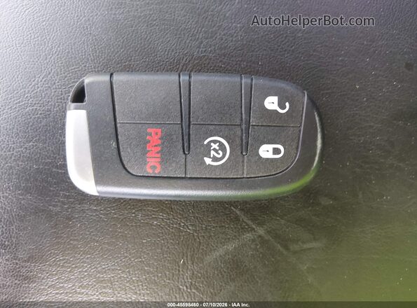 2C3CCAEG0HH559821 2017 CHRYSLER 300 Темно-бордовый Вид панели приборов