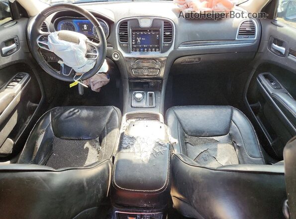2C3CCAEG0KH589828 2019 CHRYSLER 300 Black Vista del salpicadero