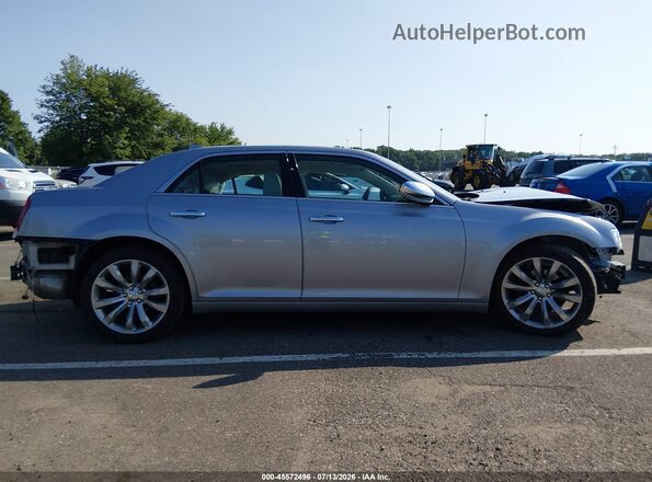 2C3CCAEG1JH244046 2018 CHRYSLER 300 Silver Rear interior view