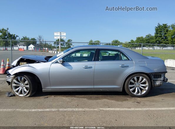 2C3CCAEG1JH244046 2018 CHRYSLER 300 Silver 360 interior view