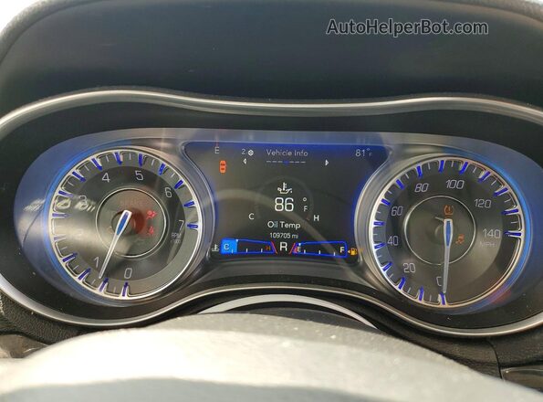 2C3CCAEG1KH585805 2019 CHRYSLER 300 Серый Вид щитка приборов