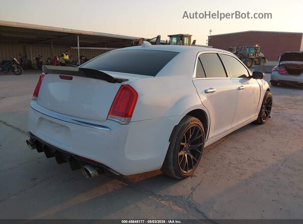 2C3CCAEG2JH127169 2018 CHRYSLER 300 Белый Задняя правая четверть