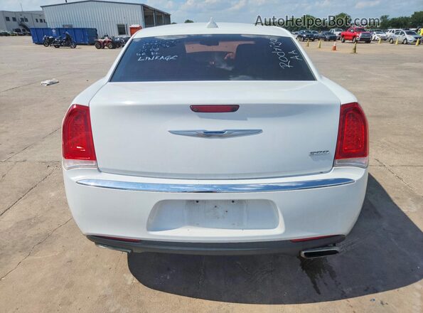2C3CCAEG3JH194024 2018 CHRYSLER 300 White Հետևի տեսք