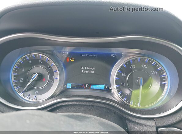 2C3CCAEG3JH301489 2018 CHRYSLER 300 Бордовый Вид задних сидений