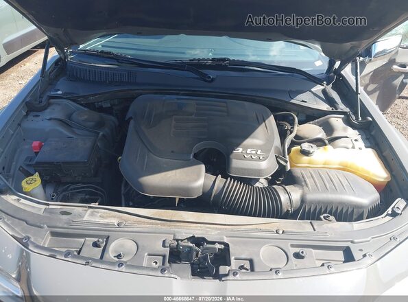 2C3CCAEG3KH689664 2019 CHRYSLER 300 Gray Widok z tyłu