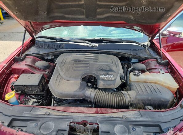 2C3CCAEG5HH632665 2017 CHRYSLER 300 Red Rear interior view