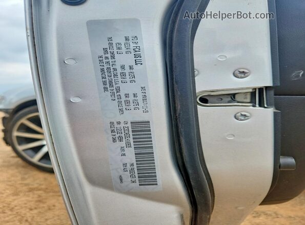 2C3CCAEG5LH102835 2020 CHRYSLER 300 Silver Widok komory silnika