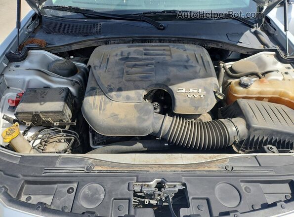 2C3CCAEG5LH131526 2020 CHRYSLER 300 Silver Vista interior trasera