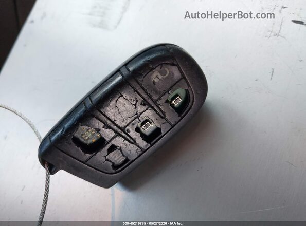 2C3CCAEG6HH590863 2017 CHRYSLER 300 Silver Dashboard view