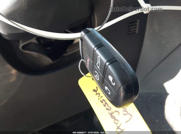 2C3CCAEG6KH686502 2019 CHRYSLER 300 Серый Вид панели приборов