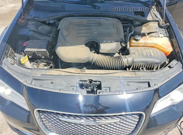 2C3CCAEG7GH219807 2016 CHRYSLER 300 Black Widok wnętrza z tyłu