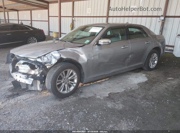 2C3CCAEG7HH564448 2017 CHRYSLER 300 Silver Vista tres cuartos delantera izquierda