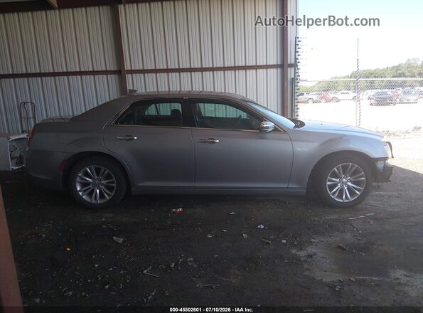 2C3CCAEG7HH564448 2017 CHRYSLER 300 Silver Vista interior trasera