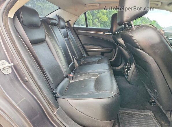 2C3CCAEG8KH594890 2019 CHRYSLER 300 Gray Vista de los asientos traseros