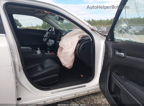 2C3CCAEG9GH167449 2016 CHRYSLER 300 White Սալոնի դիմացի տեսք