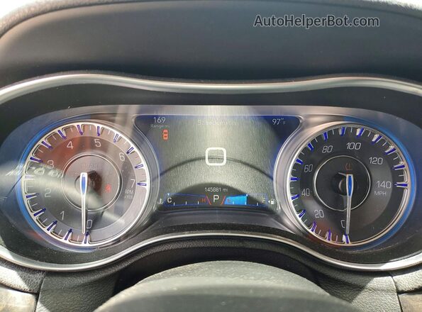 2C3CCAEG9HH645614 2017 CHRYSLER 300 Silver Вид щитка приладів