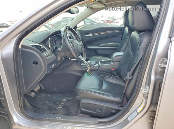 2C3CCAEG9HH645614 2017 CHRYSLER 300 Silver Вид салону спереду